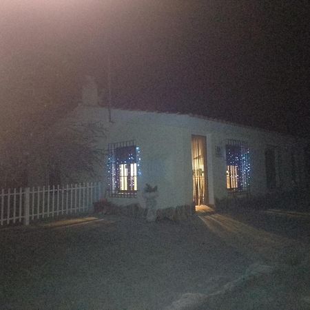 Huéscar Vivienda Rural Embalse San Clementeゲストハウス エクステリア 写真