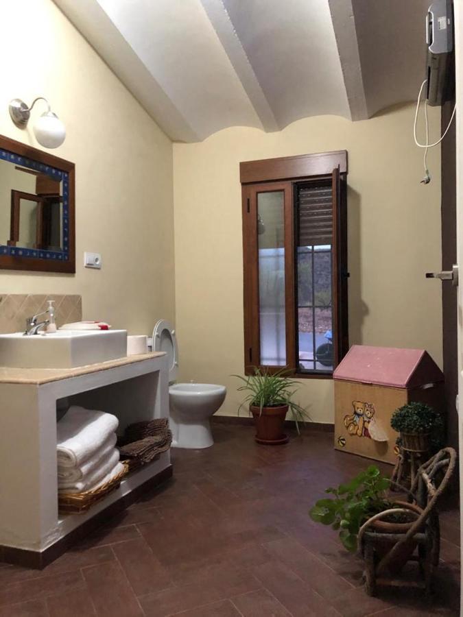 Huéscar Vivienda Rural Embalse San Clementeゲストハウス エクステリア 写真