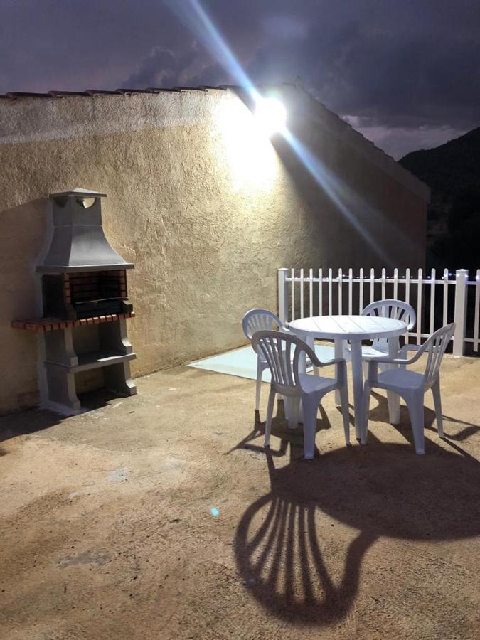 Huéscar Vivienda Rural Embalse San Clementeゲストハウス エクステリア 写真