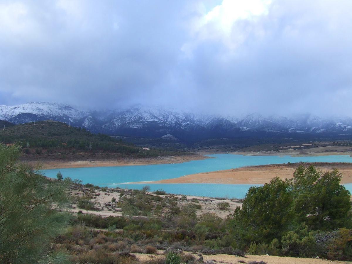 Huéscar Vivienda Rural Embalse San Clementeゲストハウス エクステリア 写真